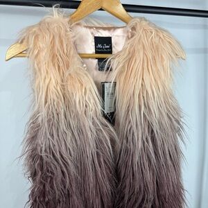 Me Jane Women's Fly Away Ombre Faux Fur Vest - Size Small